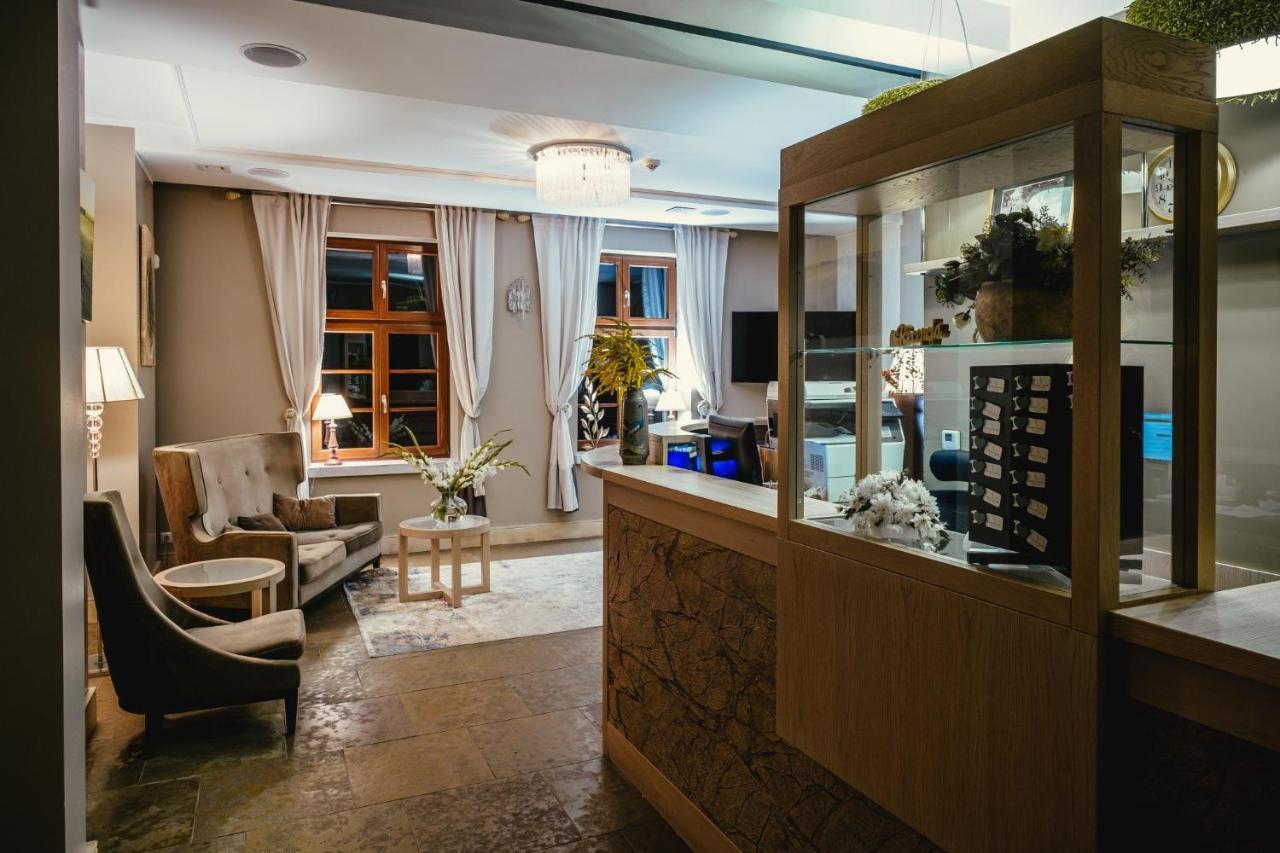 Hanza Palac Wellness & Spa Warlubie Exterior foto