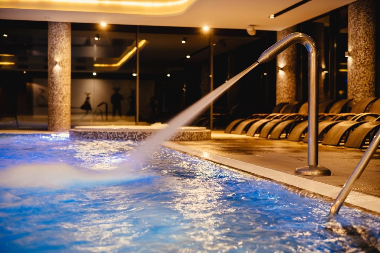 Hanza Palac Wellness & Spa Warlubie Exterior foto