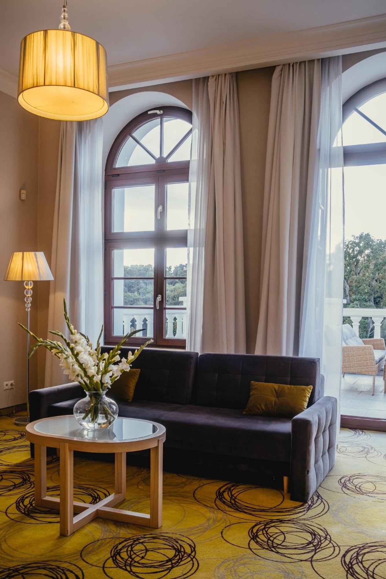 Hanza Palac Wellness & Spa Warlubie Exterior foto